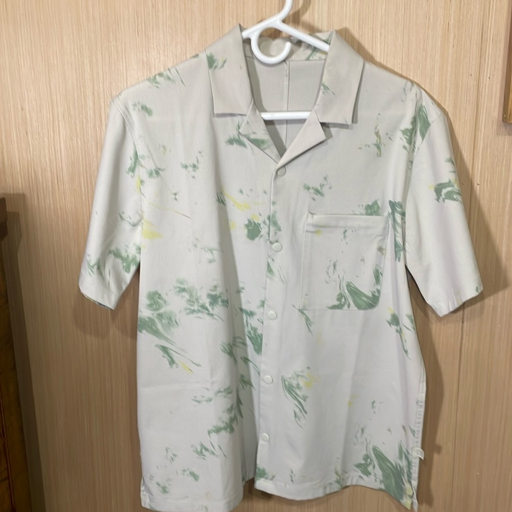 Lululemon Men Button Down